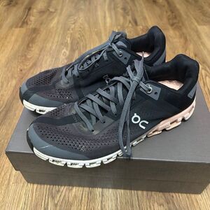ON CLOUDFLOW black athletic training running lace up shoes sneakers women’s 8